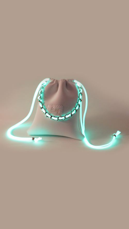 Limited | Flow Chain Pouch_White
